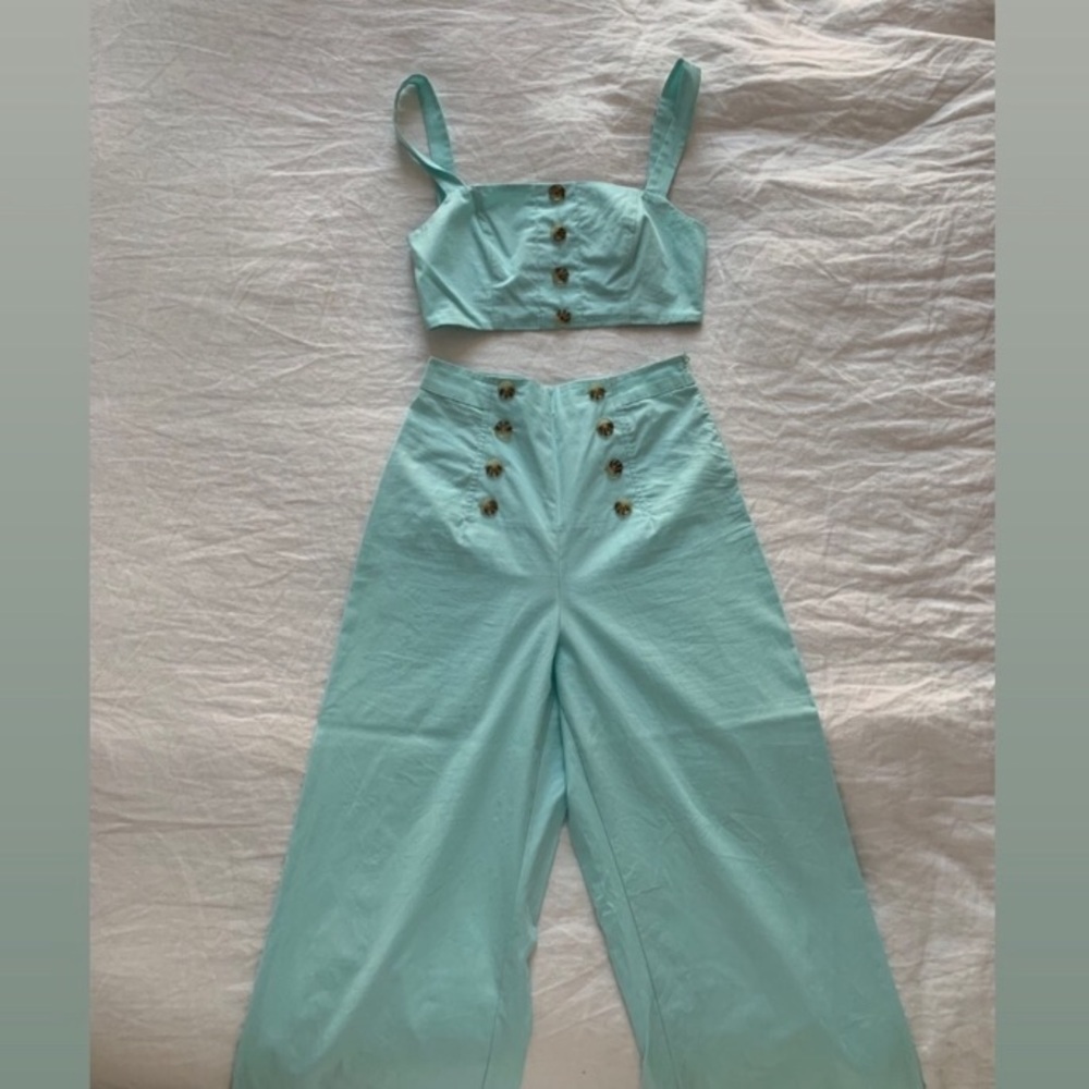 EXCLUSIVE COLOR Mumu X Barbie Collab Two Piece ⭐️✨